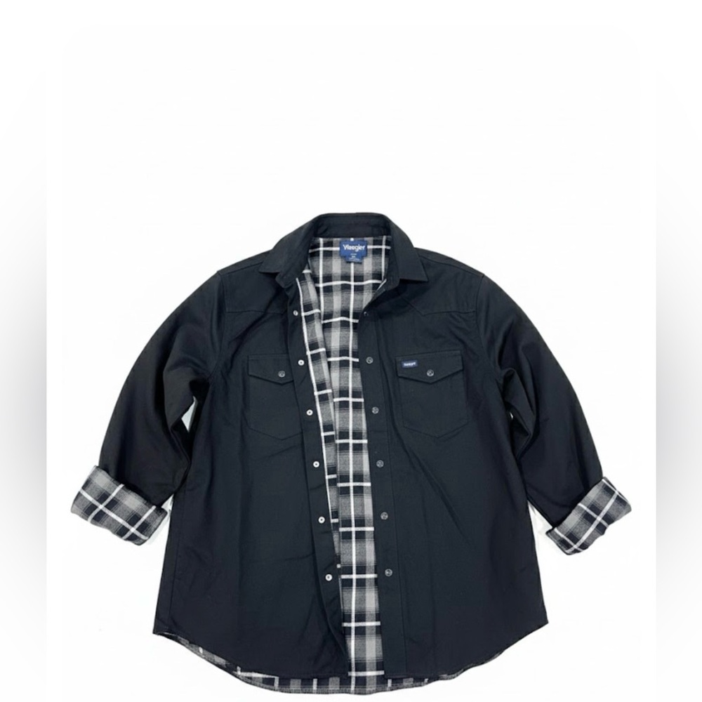 Men’s Wrangler Black and Gray Plaid Button-Up Shirt Jacket